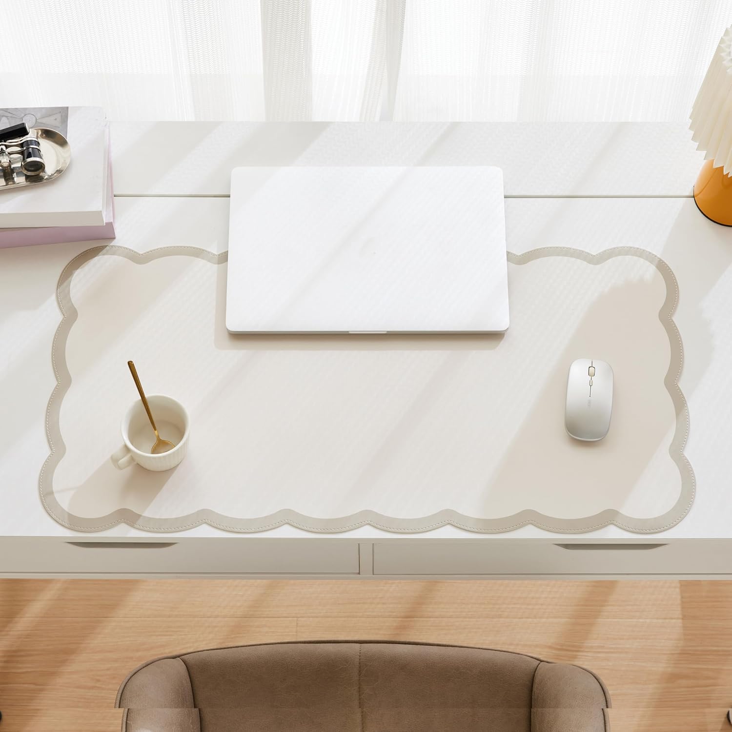 Scalloped Desk Mat 31.5x15.7 L - đánh giá và giá Leather Desk Pad